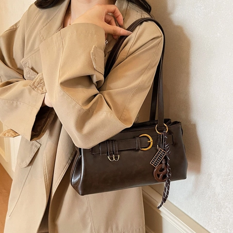 Vintage PU Leather Underarm Bag For Women Large Capacity Retro Shoulder Bag Casual Commute Pillow Bag With Pretzel Charm