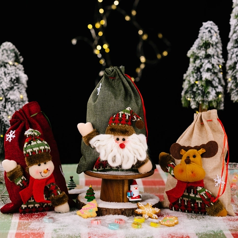 Christmas Burlap Drawstring Gift Bags 3D Cartoon Santa Snowman Reindeer Doll Holiday Party Candy Storage Bag Decor