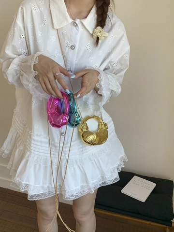 Mini Bolso de Mano Metálico Patrón de Ondas Bolso Bandolera Cadena Dorada Lujo Fiesta de Noche Mujer