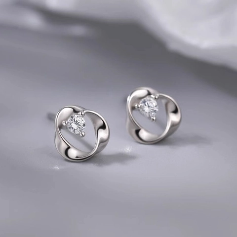 Mobius Ring Oorknopjes Koper Zilveren Oorbelpost Met Ronde Zirconia Minimalistische Elegante Mode Sieraden Voor Dames