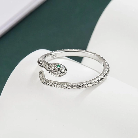 Slangenring Voor Dames Verstelbare Open Dierlijke Sieraden Groene Edelsteen Ogen Schubachtige Textuur