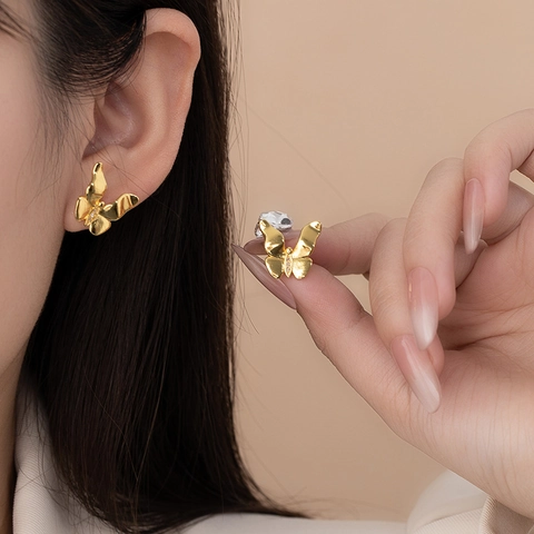 Boucles D'Oreilles Papillon Cuivre Zircon Brillant Délicat Élégant Style Coréen Femmes Fermoir À Vis Bijoux