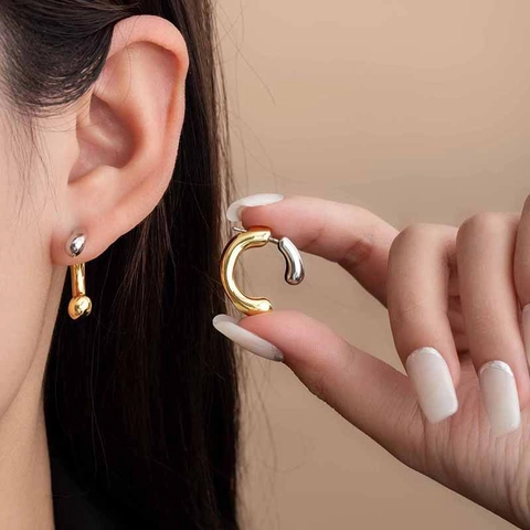 Pendientes De Aro En Forma De C Minimalistas Bicolor Oro Plata Color Mixto Latón Diseño Fluido Geométrico Para Mujeres