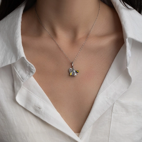 Collana Pendente Cuore Ape Ali Smaltate Perla Artificial Sintetica Zircone Catena Clavicola In Acciaio Al Titanio Per Donna Gioielli Eleganti