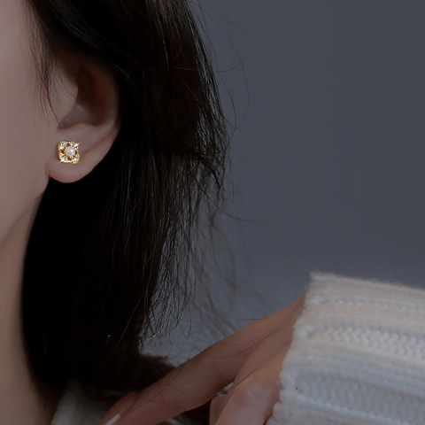 Klavertje Vier Kunstparel Oorknopjes Voor Dames Koper Met Strass Bloem Elegante Dagelijkse Sieraden