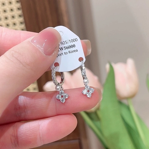 Creolen Messing Mit Weißer Künstliche Perle Zirkonblume Silbernem Ohrstecker Für Damen Elegante Modeschmuck Geschenk