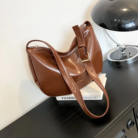 Borsa Hobo Da Sottobraccio In Pelle PU Lucida Da Donna Borsa A Tracolla A Mezzaluna Con Tracolla Regolabile Hardware Dorato