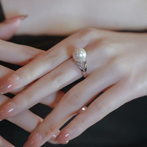 Elegant Artificial Pearl Ring White Shell Artificial Pearl Copper Intertwined Cross Hollow Adjustable Open Band For Women Fashion