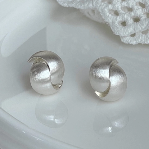 Layered C Shape Spiral Stud Earrings Minimalist Matte Brushed Geometric Jewelry For Women With Silver Earring Post