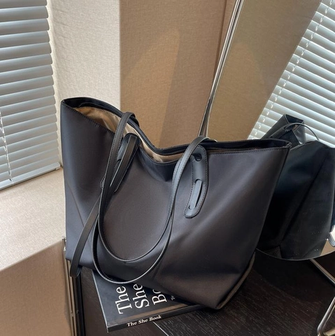 Oxford Cloth Large Capacity Tote Bag Minimalist Lightweight Shoulder Handbag For Women Daily Commute Solid Color Leisure