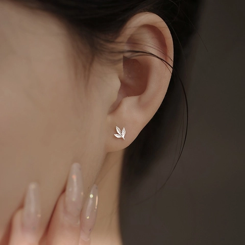 Eleganti Orecchini A Lobo Foglia Rame Placcato Argento Design Natura Minimalista Gioielli Delicati Per Donne