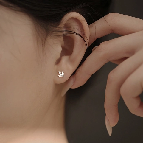 Eleganti Orecchini A Lobo Foglia Rame Placcato Argento Design Natura Minimalista Gioielli Delicati Per Donne