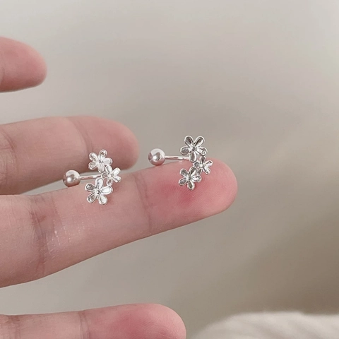 Orecchini A Lobo A Grappolo Di Fiori Rame Placcato Argento Chiusura A Vite Nuovo Stile Cinese Gioielli Eleganti Per Donne