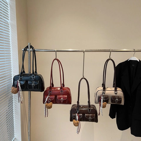 Vintage Contrast Color PU Leather Shoulder Bag For Women Multi-Pocket Underarm Handbag With Cute Bear Charm Commuter Bag