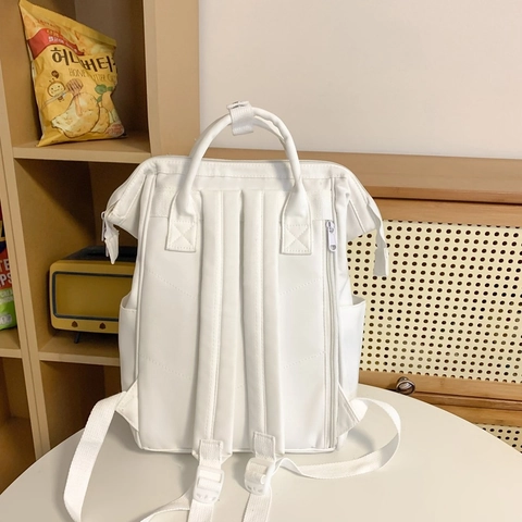 Sac À Dos Nylon Grande Capacité Multi Poches Style Japonais Écusson Pain Mignon Sac D'École Pour Femmes Étudiants Imperméable