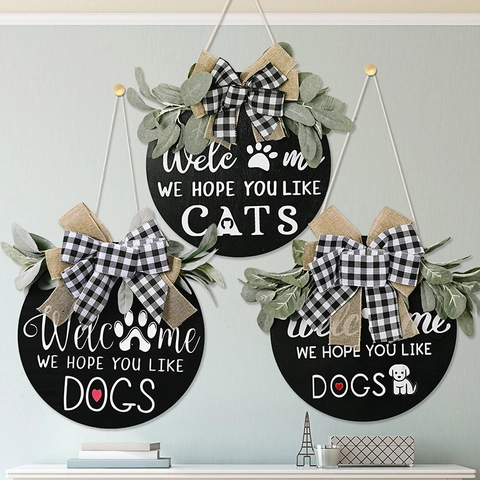 Round Wooden Welcome Door Sign With Plaid Bow Faux Greenery Farmhouse Wall Decor For Cat Dog Lovers Pet Theme Home Wreath