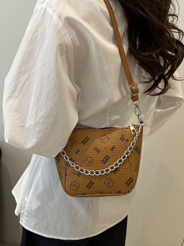 PU Leather Shoulder Bag Letter Bear Print Crossbody Bag Decorative Silver Chain Zipper Closure Lychee Texture Women Fashion