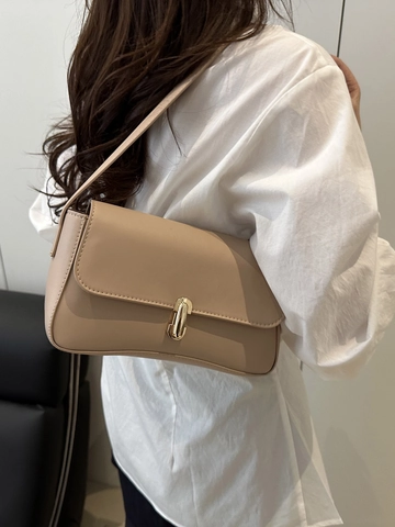 Minimalist PU Leather Underarm Shoulder Bag For Women French Vintage Style Gold Lock Clasp Commuter Bag