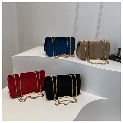 Velvet Quilted Chain Shoulder Bag For Women Vintage Small Square Crossbody Bag With Gold Hardware Elegant Evening