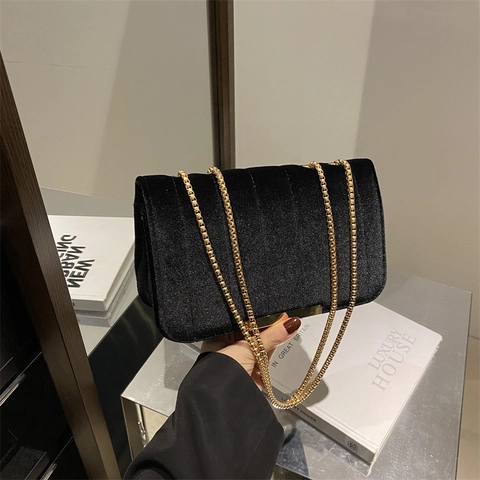 Damen Samt Gesteppte Ketten Umhängetasche Metallstreifen Dekor Kleine Quadratische Crossbody Tasche Vintage Party Handtasche
