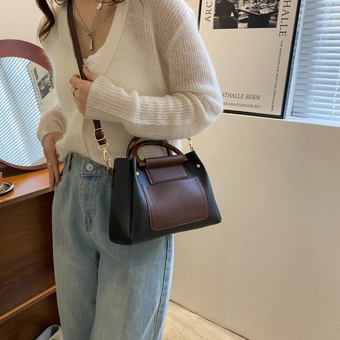 Sac Boston Vintage Color Block pour Femme en Cuir PU avec Rivets Poignée en Résine Petit Sac Bandoulière Fourre-Tout Casual