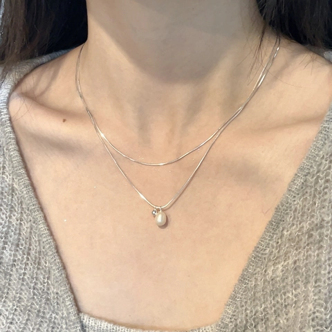 Minimalistische Doppelreihige Künstliche Perlenanhänger Halskette Versilbertes Kupfer Schlangenkette Schlüsselbein Schmuck Für Damen Eleganter Stil