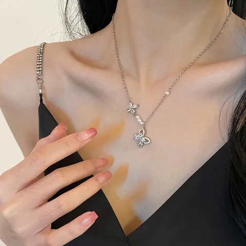 Collana Con Ciondolo A Farfalla In Rame Con Zircone E Perla Artificial Sintetica Gioielli Eleganti Per Donne E Ragazze