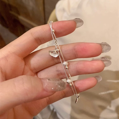 Bracelet Double Couche Feuille De Ginkgo Cuivre Plaqué Argent Avec Perles Style Doux Élégant Pour Femmes Filles