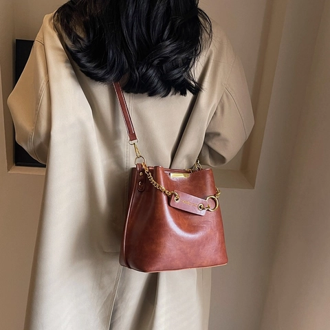 Damen Retro Beuteltasche Große Kapazität PU Leder Goldkette Deko Vintage Umhängetasche Vielseitige Crossbody Tasche Alltag
