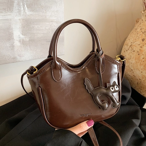 Women Retro Glossy PU Leather Bucket Bag With Cat Charm Handbag Crossbody Tote Bag For Daily Office Shopping Solid Color
