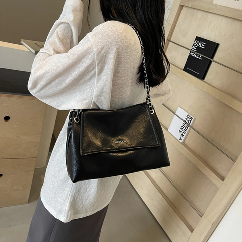 Borsa Tote in Pelle PU con Texture Increspata per Donna Argento Metallizzato Nero Bianco Tracolla a Catena Borsa a Spalla