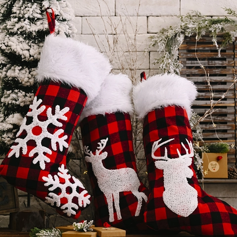 Calze Di Natale A Quadretti Rosso Nero Pelliccia Sintetica Ricamo Renna Fiocco Di Neve Decorazione Da Appendere