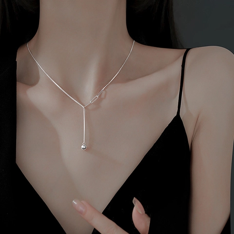 Asymmetrische Spleißkette Halskette Kupfer Rundkugel Anhänger Y-Form Minimalistisch Mode Schlüsselbein Halsschmuck Damen