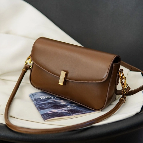 Vintage PU Leather Underarm Bag For Women Fashion Solid Color Small Square Shoulder Crossbody Bag With Metal Clasp Daily Satchel