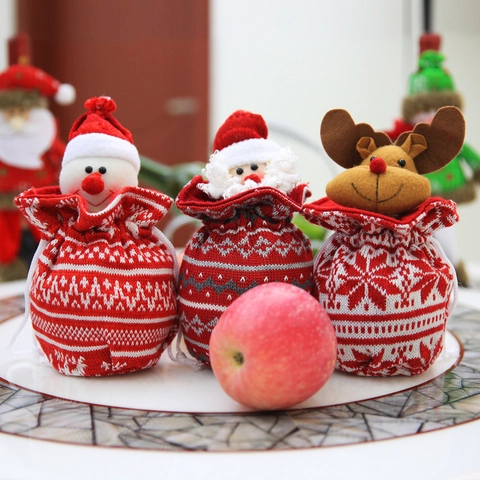 Christmas Knitted Gift Bag 3D Plush Santa Snowman Reindeer Bear Drawstring Apple Candy Bag For Holiday Party Decoration