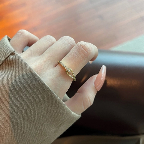 Interlocking Linked Circles Ring Copper Rhinestone Set Adjustable Opening Minimalist Light Luxury Jewelry For Women