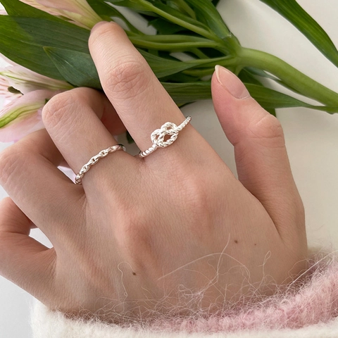 Verstellbarer Herz Und Gedrehter Seilknoten Ring Kupfer Minimalistischer Französischer Stil Schmuck Für Frauen Silberfarben