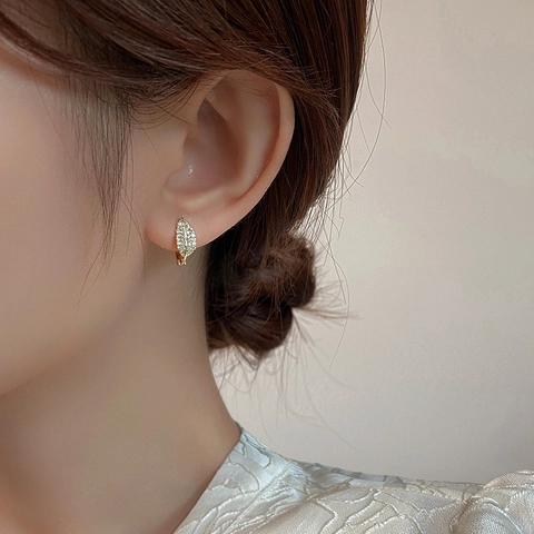 French Vintage Leaf Hoop Earrings For Women Micro Inlaid Zirconia Copper Gold Silver Plated Elegant Botanical Jewelry Gift