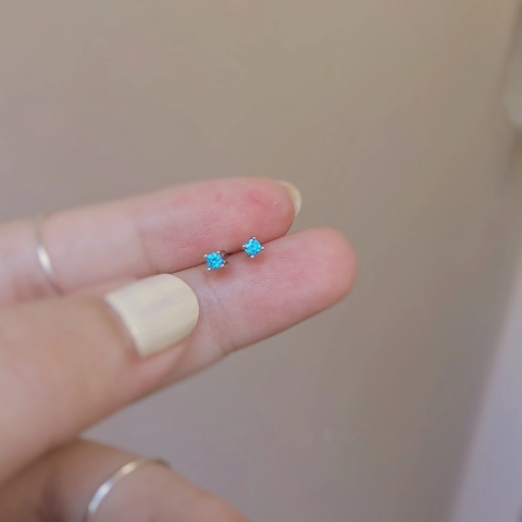 Orecchini A Lobo Con Zirconia Blu E Perno In Argento Sterling 925 Rotondo Quattro Griffe Gioielli Di Moda Minimalista Donne