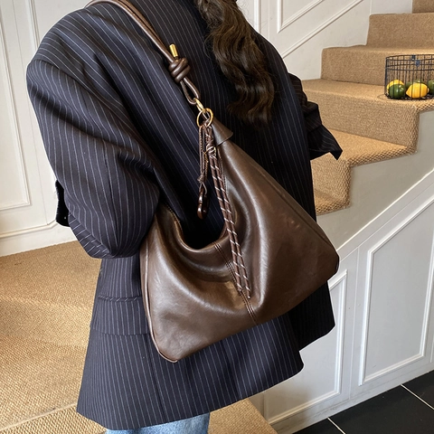 Retro Hobo Shoulder Bag Large Capacity PU Leather Underarm Tote With Knot Strap Gold Hardware Women Commuting Solid Color
