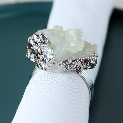 White Crystal Cluster Napkin Ring Silver Zinc Alloy Druzy Stone Table Decor Holder For Hotel Wedding Dinner Party