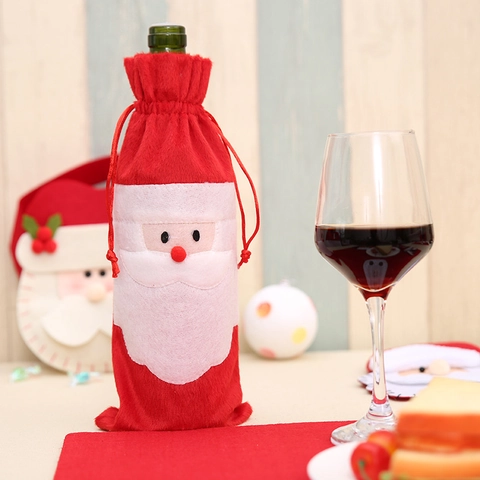 Weihnachts-Weinflaschenhülle Aus Roter Vliesstoff Mit Santa Claus Applikation Für Die Festliche Dekoration Des Esstisches Bei Feiern