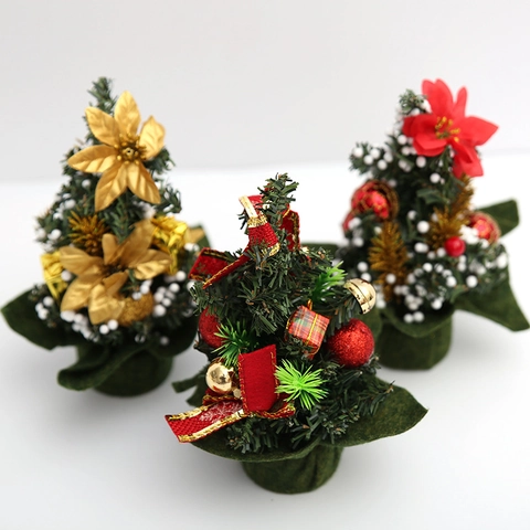 Mini Weihnachtsbaum Tischdeko Künstliche PVC Kleine Xmas Baum Mit Ornamenten Und Filzbasis Desktop Party Dekoration