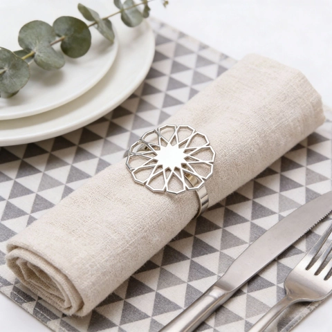 Ronds De Serviette En Métal Creux Alliage De Zinc Géométrique Étoile Fleur Décor De Table Saint-Valentin Galvanisé Mariage