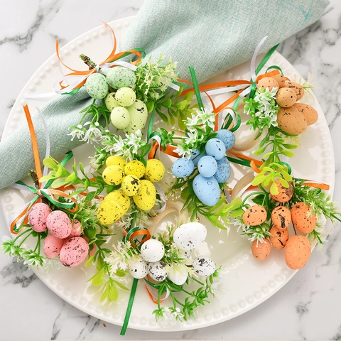 Ronds De Serviette Œufs Tachetés Pâques Anneau En Bois Avec Verdure Artificielle Rubans Colorés Décoration De Table