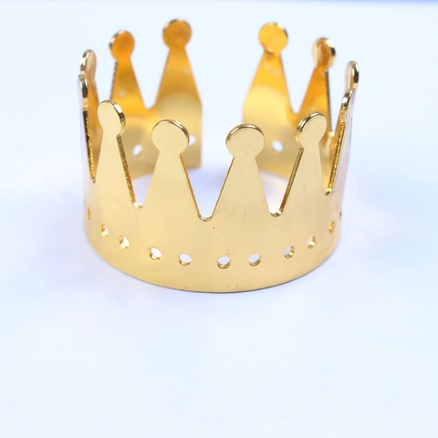 Gold Crown Napkin Rings Zinc Alloy Electroplated Table Decor For Wedding Banquet Western Style Hollow Design