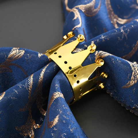 Gold Crown Napkin Rings Zinc Alloy Electroplated Table Decor For Wedding Banquet Western Style Hollow Design