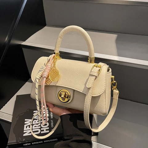 Bolso Bandolera Cuadrado Pequeño de Cuero PU Vintage para Mujer Bolso de Mano de Moda Con Colgante Tejido Cierre de Torsión Dorado Elegante Bolso de Hombro