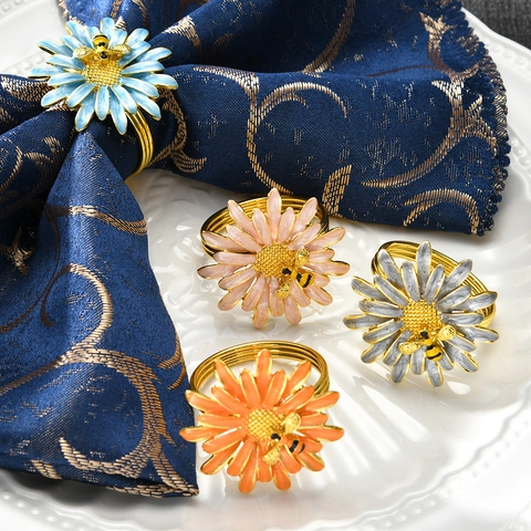 Alloy Enamel Daisy Flower Napkin Rings Bee Decor Pastoral Elegant Table Buckles For Wedding Party Hotel Home Dinner Decor