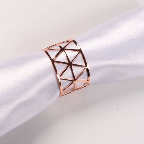 Metal Napkin Rings Hollow Triangle Geometric Napkin Holder For Wedding Banquet Christmas Dinner Table Decoration Rose Gold